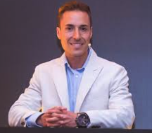 Para mí un aspeto clave para decidir si alguien es o no un vendehumos, es que tenga autoridad para hablar de lo que habla y haya llegado a donde está, gracias lo que está enseñando.

En este caso, lo tengo claro. Para mí, al menos en ese sentido, Alfonso y Christian, no son Vendehúmos